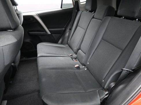 Used 2016 Toyota RAV4 LE AWD/4WD image 12