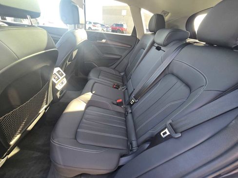 Used 2021 Audi Q5 Premium Plus image 21