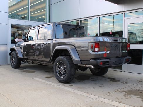 New 2026 Jeep Gladiator Sport AWD/4WD image 6