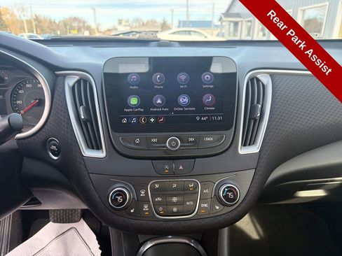 Used 2022 Chevrolet Malibu LT image 21