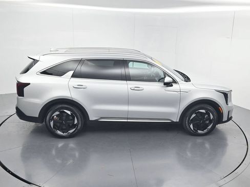 Certified 2025 Kia Sorento EX w/ EX Panoramic Sunroof Package AWD/4WD image 60