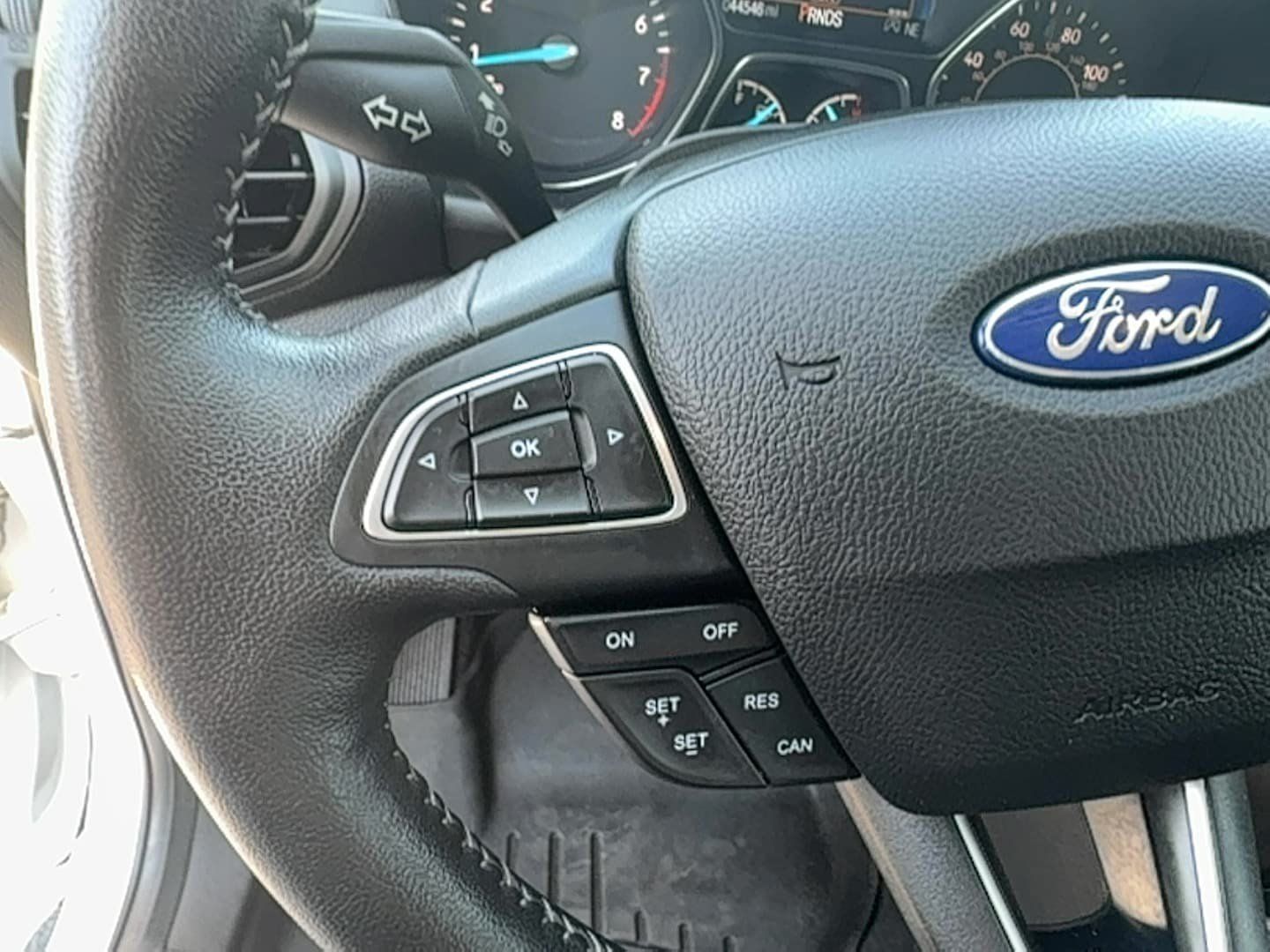 Used 2019 Ford Escape SE w/ SE Sport Appearance Package AWD/4WD image 15
