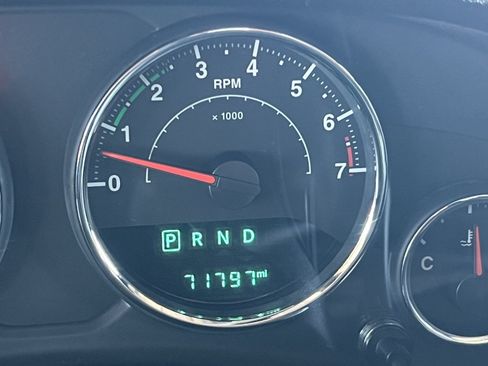 Used 2018 Jeep Wrangler Sport AWD/4WD image 24