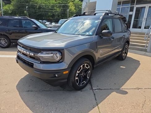 Used 2023 Ford Bronco Sport Outer Banks w/ Tech Package AWD/4WD image 3