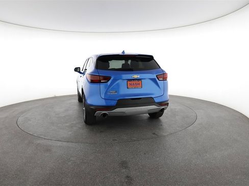 Used 2025 Chevrolet Blazer LT image 10