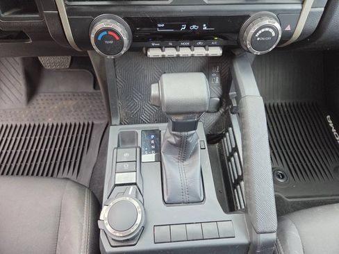 Certified 2024 Toyota Tacoma SR AWD/4WD image 27