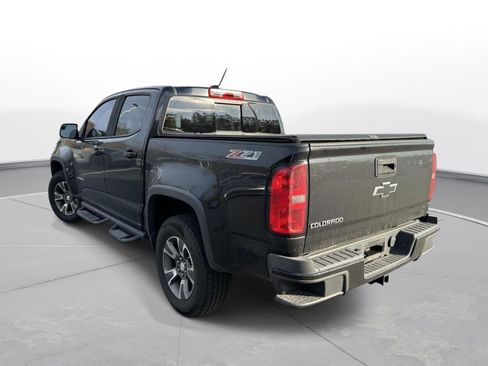 Used 2017 Chevrolet Colorado Z71 w/ LPO, Gearon Divider Package image 8