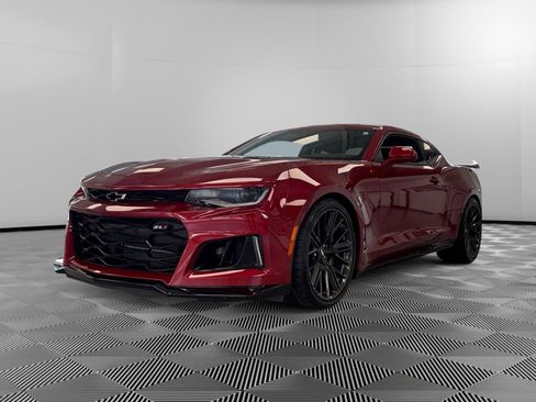 Used 2018 Chevrolet Camaro ZL1 RWD image 4