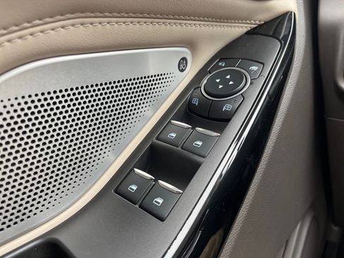 Used 2023 Ford Explorer Platinum w/ Technology Package image 30