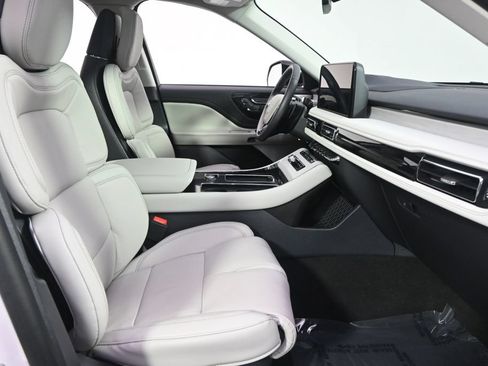 New 2026 Lincoln Aviator Reserve AWD/4WD image 16