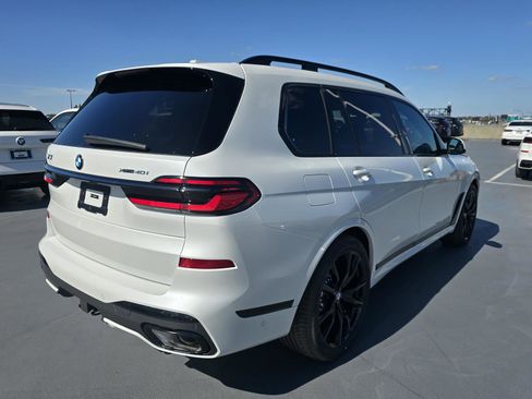New 2026 BMW X7 xDrive40i w/ M Sport Package image 3