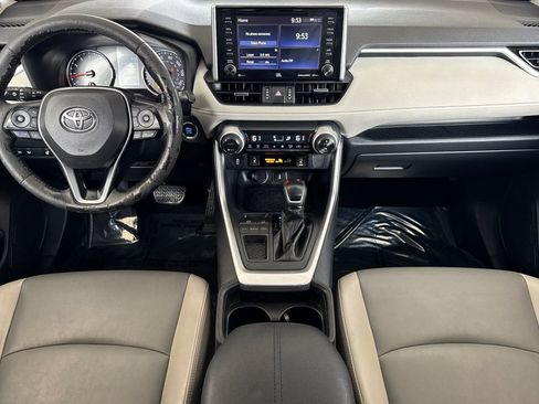 Used 2019 Toyota RAV4 XLE Premium w/ Cold Weather Package FWD image 14