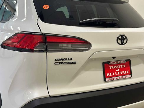 New 2026 Toyota Corolla Cross XLE AWD/4WD image 7