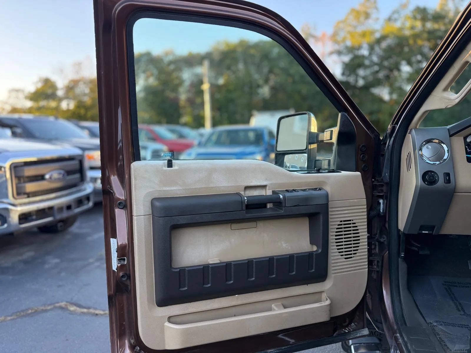 Used 2012 Ford F250 Lariat w/ Chrome Pkg AWD/4WD image 11