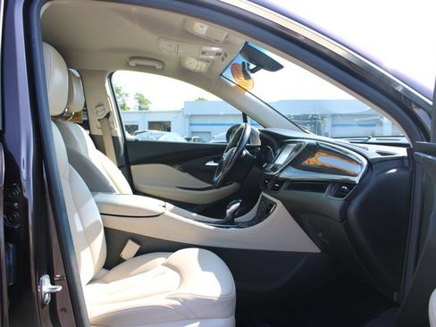 Used 2020 Buick Envision Preferred FWD image 28