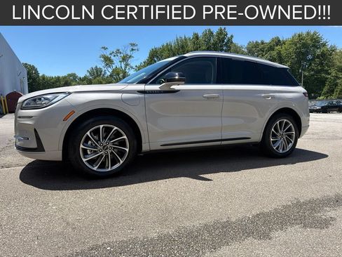 Used 2024 Lincoln Corsair Grand Touring w/ Equipment Group 301A AWD/4WD image 2