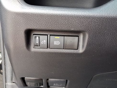 Certified 2025 Toyota RAV4 XLE AWD/4WD image 30