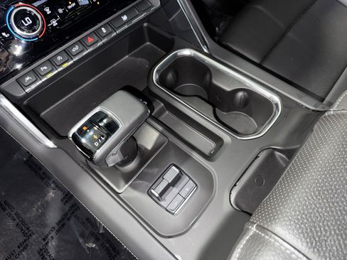 Used 2024 GMC Sierra 1500 Denali RWD image 28