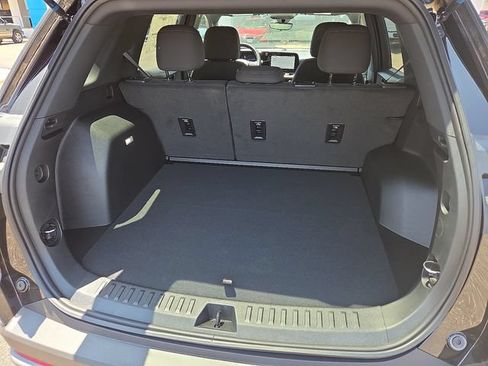 New 2026 Chevrolet Equinox LT w/ Safety and Technology Package FWD image 7