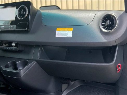 New 2025 Mercedes-Benz Sprinter 2500 image 25