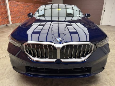 New 2026 BMW 530i xDrive w/ Premium Package AWD/4WD image 7