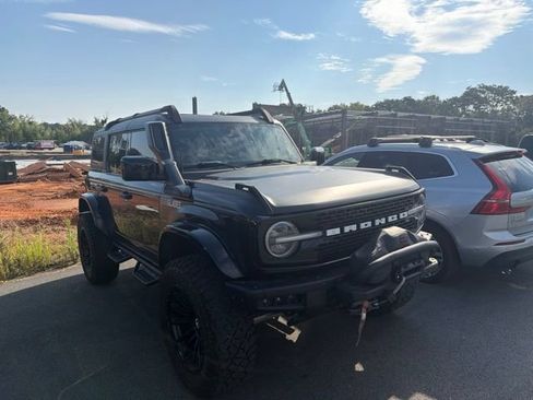 Used 2022 Ford Bronco Everglades AWD/4WD image 2