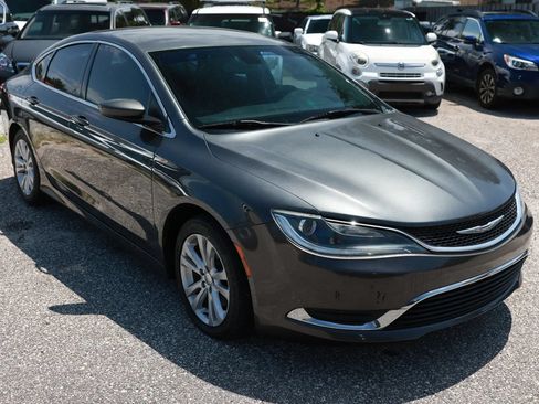 Used 2015 Chrysler 200 Limited w/ Convenience Group FWD image 8