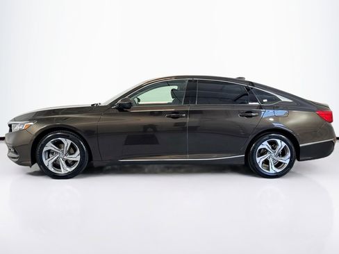 Used 2018 Honda Accord EX image 8