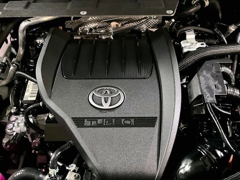 Used 2025 Toyota Grand Highlander AWD Hybrid image 32