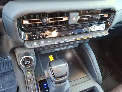 Used 2024 Toyota Land Cruiser image 33