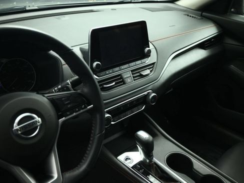 Used 2021 Nissan Altima 2.5 SR FWD image 47