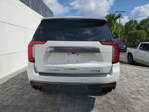 Used 2022 GMC Yukon AT4 image 5