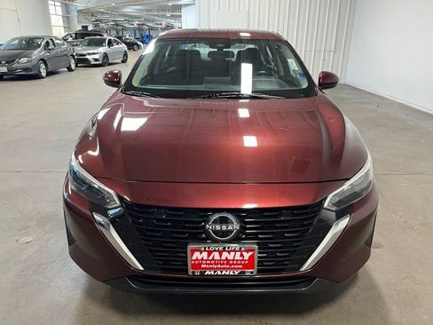 Used 2024 Nissan Sentra SV FWD image 8