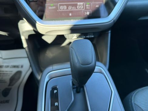 Used 2024 Subaru Crosstrek 2.0i Premium AWD/4WD image 17