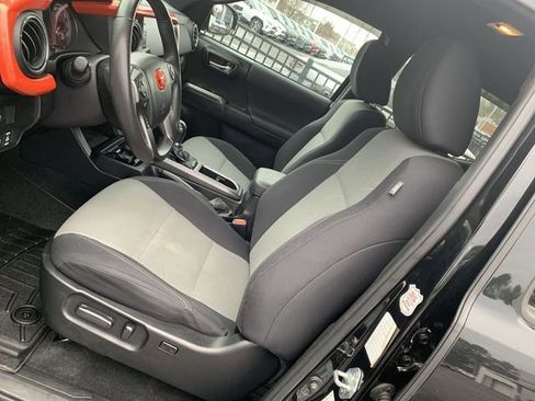 Certified 2021 Toyota Tacoma TRD Sport w/ Technology Package image 18