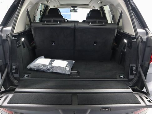 Used 2022 BMW X7 xDrive40i w/ Executive Package image 16