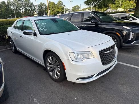 Used 2015 Chrysler 300 C w/ Light Group RWD image 1