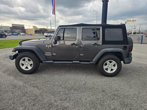 Used 2016 Jeep Wrangler Unlimited Sport w/ Quick Order Package 24S AWD/4WD image 6