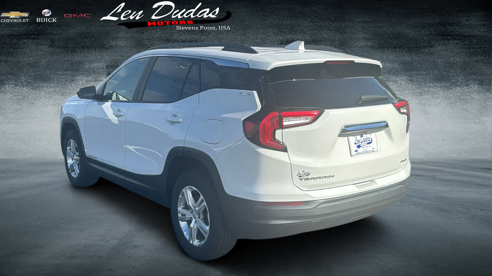 Used 2024 GMC Terrain SLE w/ Driver Convenience Package AWD/4WD image 3