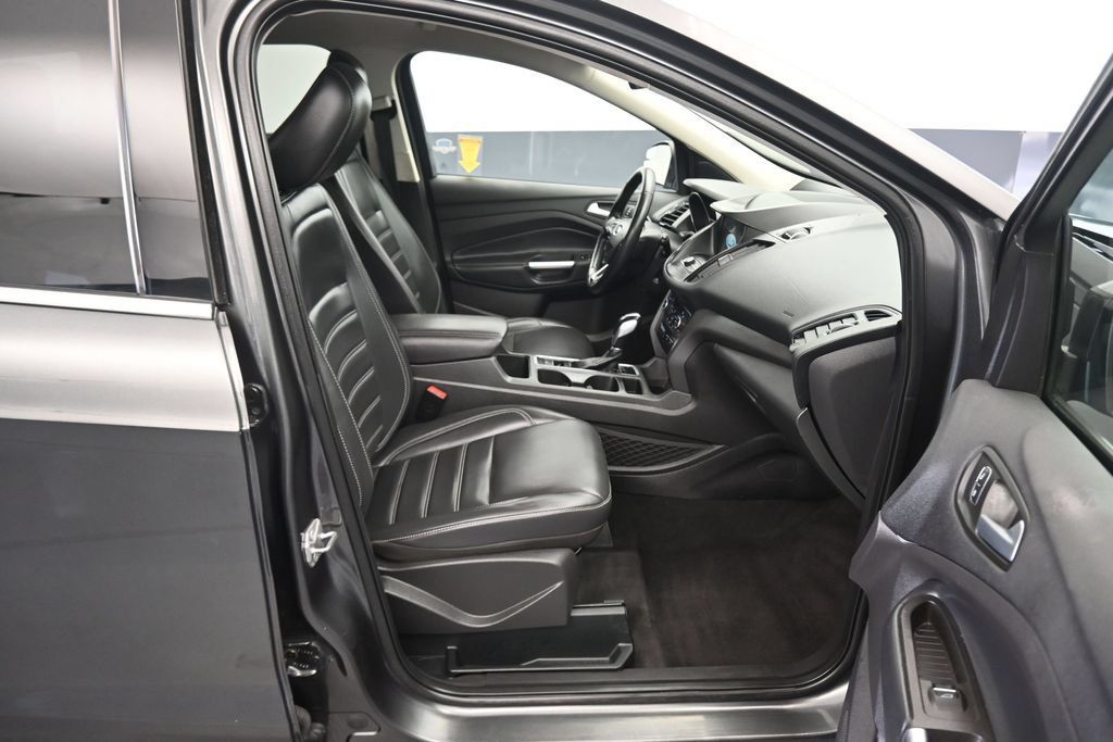 Used 2019 Ford Escape SEL AWD/4WD image 42
