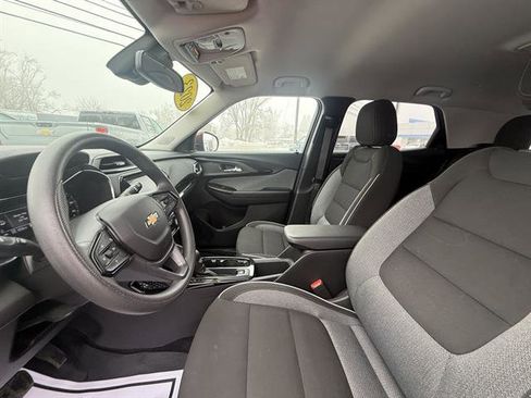 Used 2023 Chevrolet TrailBlazer LT w/ Convenience Package image 28