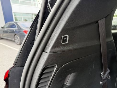 Used 2025 Chrysler Pacifica Select FWD image 17