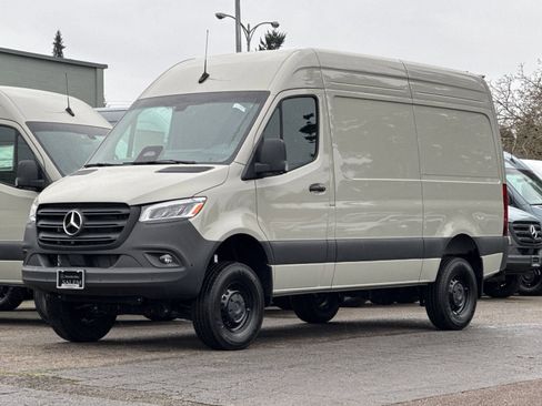 New 2026 Mercedes-Benz Sprinter 144 Cargo image 8