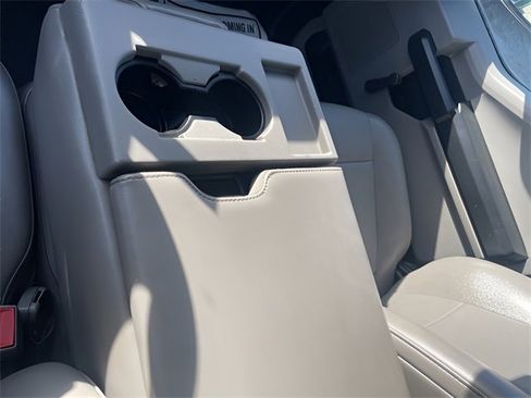 Used 2019 Ford F550 2WD Regular Cab Super Duty image 23