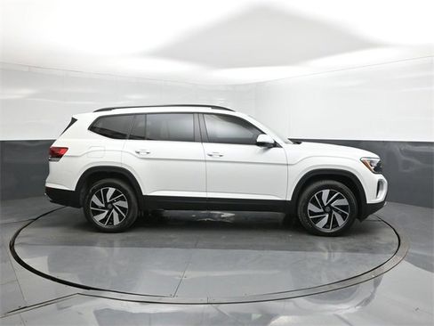 New 2026 Volkswagen Atlas SE image 26