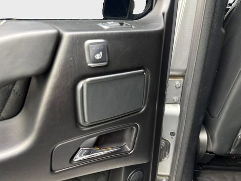 Used 2017 Mercedes-Benz G 550 Squared image 38