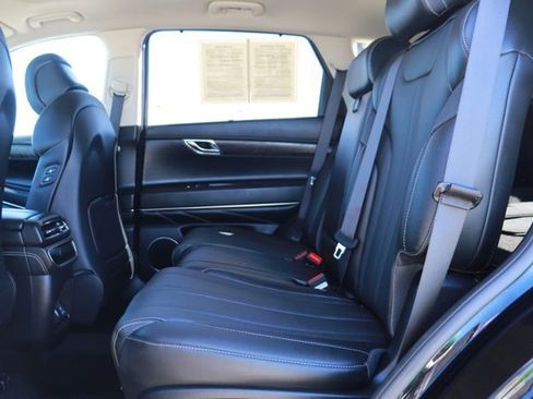 Used 2024 Genesis GV80 3.5T image 12