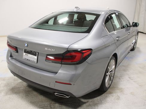 Used 2023 BMW 540i xDrive w/ Executive Package image 7