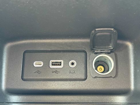 Used 2020 Chevrolet Equinox LS AWD/4WD image 30