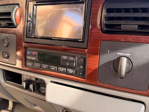 Used 2005 Ford F250 XLT image 27